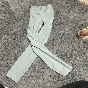 Lululemon leggings size 4
